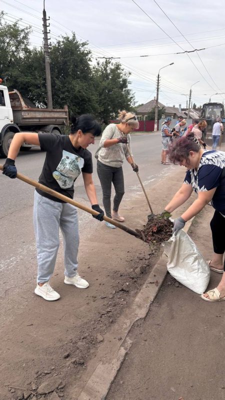 Виктория Жукова: Субботник в Харцызске: вместе к чистоте и порядку! Виктория Жукова: Субботник в Харцызске: вместе к чистоте и порядку!
