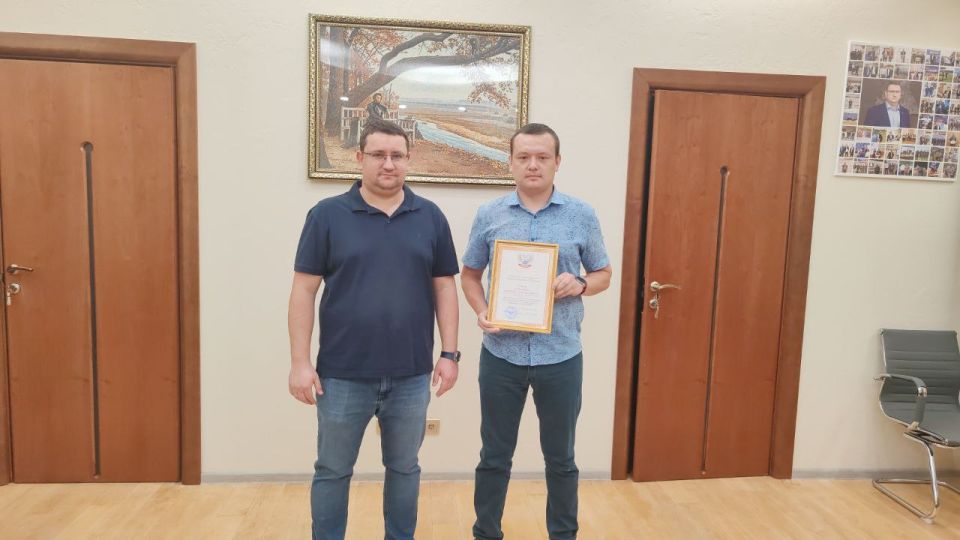 Юрий Мартынов: Дорогие друзья, уважаемые спортсмены, тренеры, ветераны спорта и все, кто любит активный и здоровый образ жизни! Юрий Мартынов: Дорогие друзья, уважаемые спортсмены, тренеры, ветераны спорта и все, кто любит активный и здоровый образ жизни!