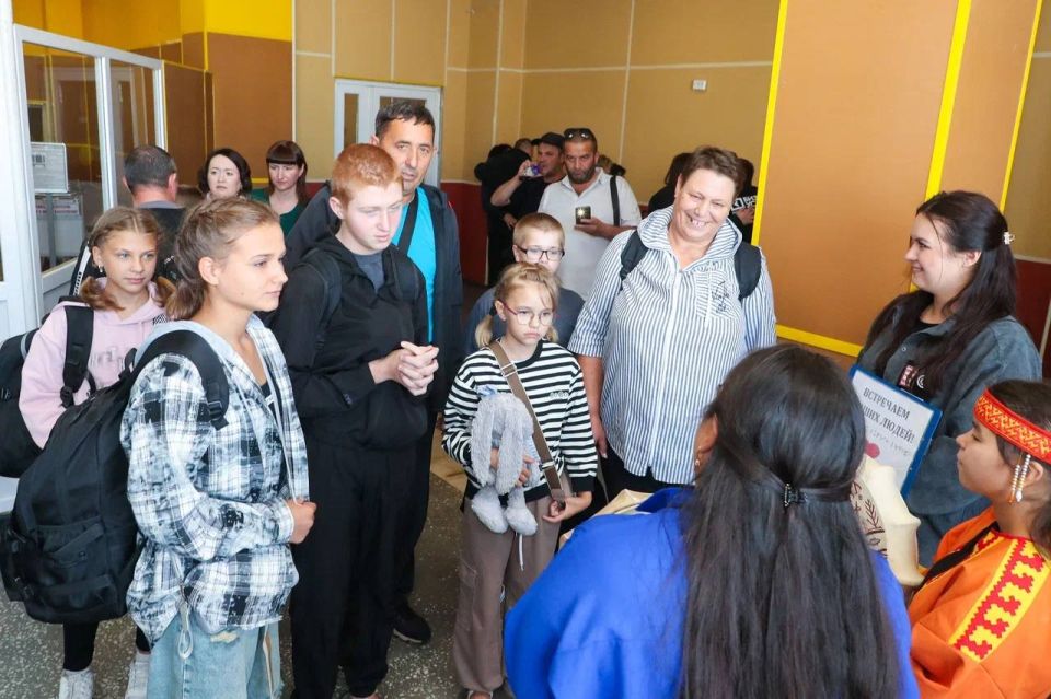 А в Надым приехали гости из Волновахского муниципального округа А в Надым приехали гости из Волновахского муниципального округа