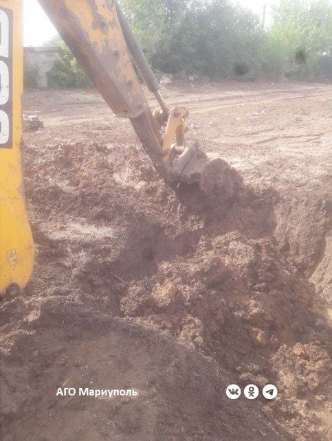Коммунальщики оперативно устранили порыв водовода в Жовтневом районе Мариуполя Коммунальщики оперативно устранили порыв водовода в Жовтневом районе Мариуполя