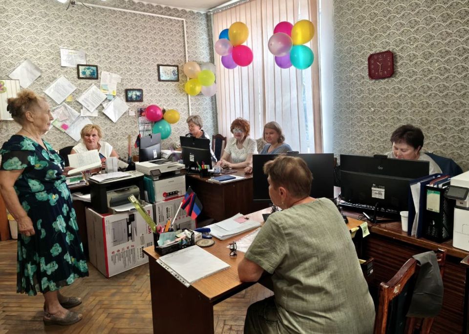 Иван Адамец: Председатель Совета ветеранов Куйбышевского района и лидер общественного мнения Раиса Хатько провела встречу с трудовым коллективом районного отделения филиала Государственного фонда поддержки участников... Иван Адамец: Председатель Совета ветеранов Куйбышевского района и лидер общественного мнения Раиса Хатько провела встречу с трудовым коллективом районного отделения филиала Государственного фонда поддержки участников...