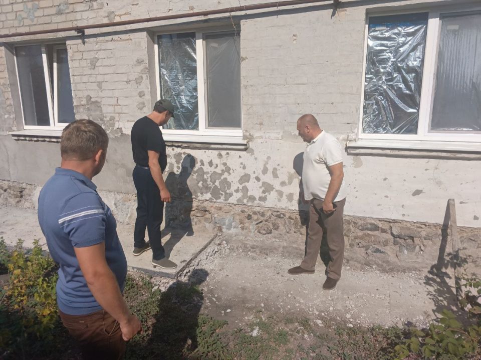 Константин Зинченко: Личный контроль за ходом ремонта многоквартирного дома: поручение Главы Республики – под особым вниманием Константин Зинченко: Личный контроль за ходом ремонта многоквартирного дома: поручение Главы Республики – под особым вниманием
