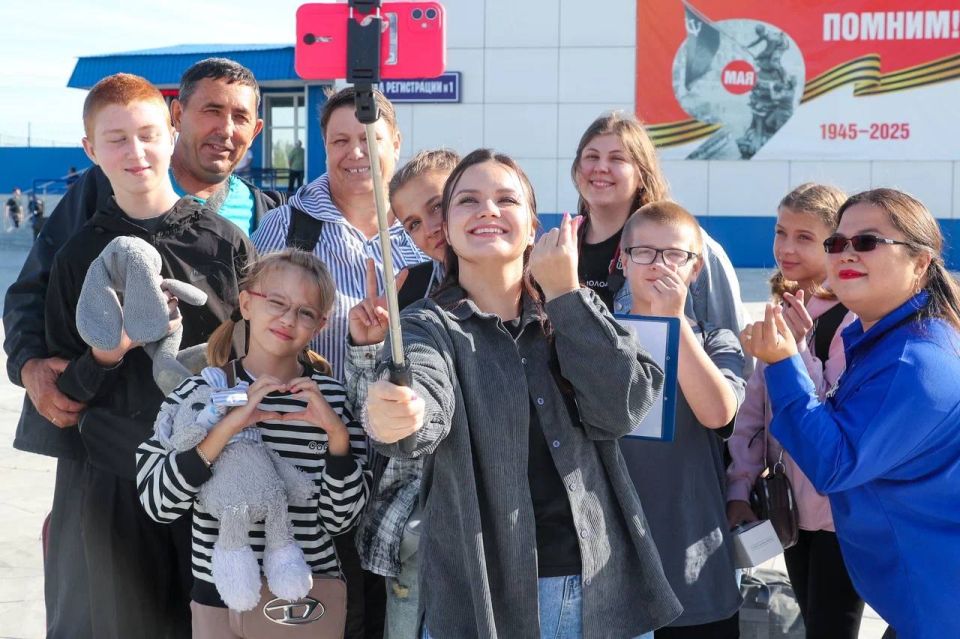 А в Надым приехали гости из Волновахского муниципального округа А в Надым приехали гости из Волновахского муниципального округа