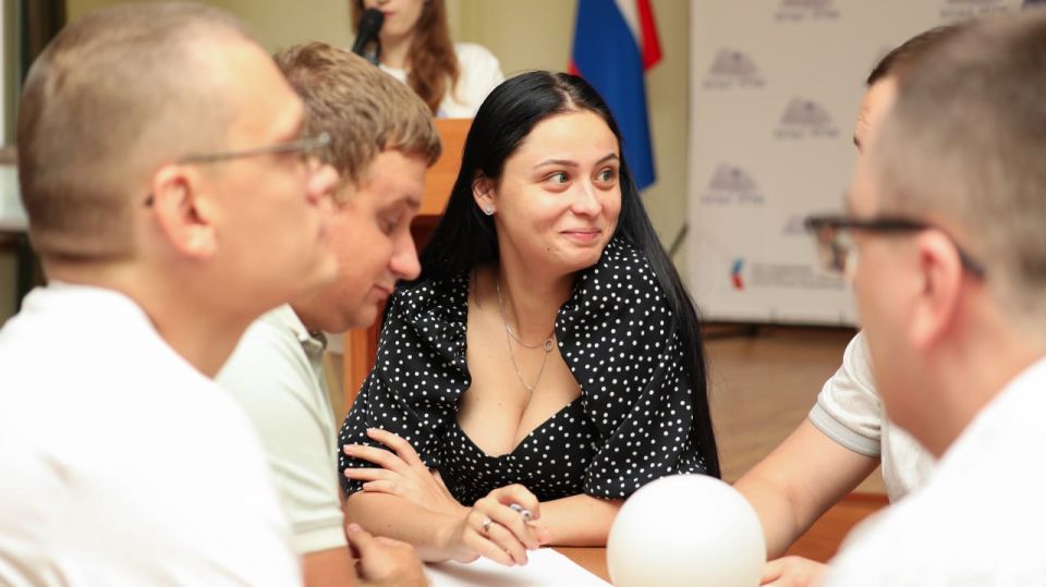 9         ..    -         ,   ...