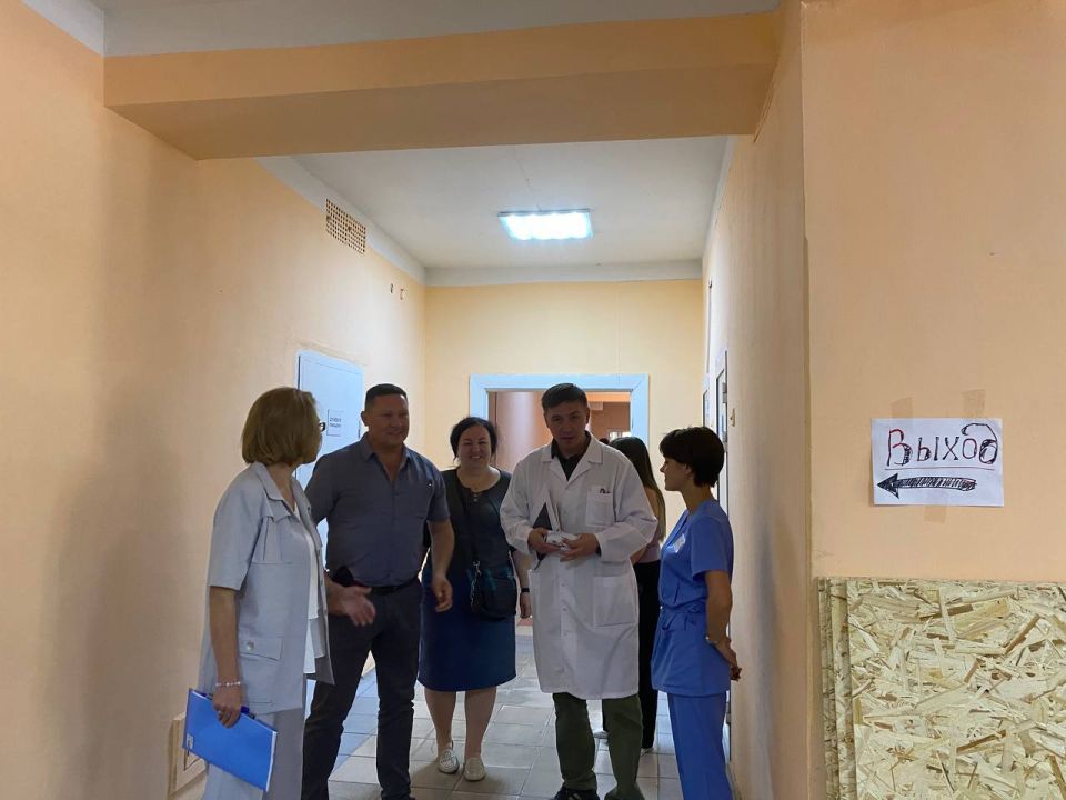 Виктория Жукова: Сегодня город Харцызск посетили с рабочим визитом заместитель Председателя Правительства ДНР Лариса Толстыкина и заместитель министра здравоохранения ДНР Игорь Коваленко Виктория Жукова: Сегодня город Харцызск посетили с рабочим визитом заместитель Председателя Правительства ДНР Лариса Толстыкина и заместитель министра здравоохранения ДНР Игорь Коваленко