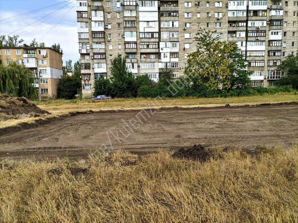 Алексей Кулемзин: В Пролетарском районе стартовали подготовительные работы по строительству двух спортивных объектов: футбольного поля и баскетбольно-волейбольной площадки Алексей Кулемзин: В Пролетарском районе стартовали подготовительные работы по строительству двух спортивных объектов: футбольного поля и баскетбольно-волейбольной площадки