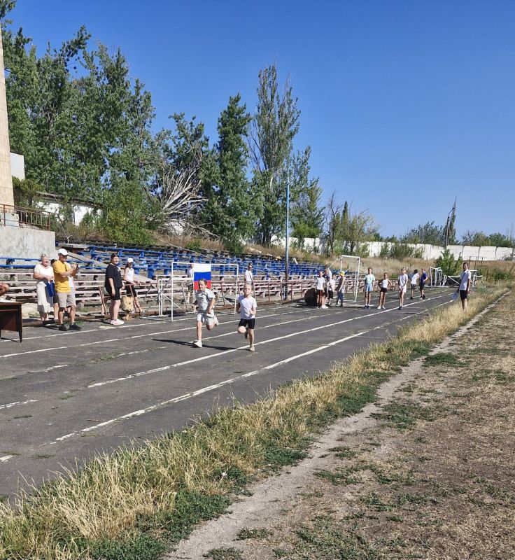 В рамках партийного проекта Всероссийской политической партии «Единая Россия» «Детский спорт» на Харцызском городском стадионе 06 августа 2025 г. прошло «Открытое первенство города Харцызска по легкой атлетике, посвященное... В рамках партийного проекта Всероссийской политической партии «Единая Россия» «Детский спорт» на Харцызском городском стадионе 06 августа 2025 г. прошло «Открытое первенство города Харцызска по легкой атлетике, посвященное...