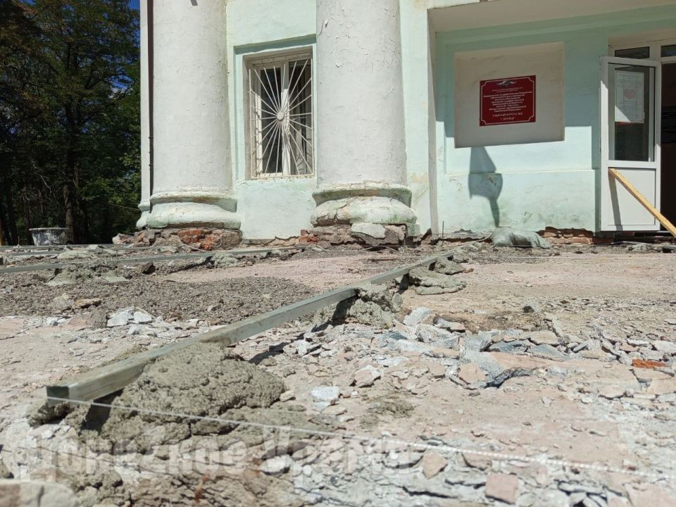 Готовятся к встрече студентов: в Донецком медуниверситете идут ремонтные работы Готовятся к встрече студентов: в Донецком медуниверситете идут ремонтные работы