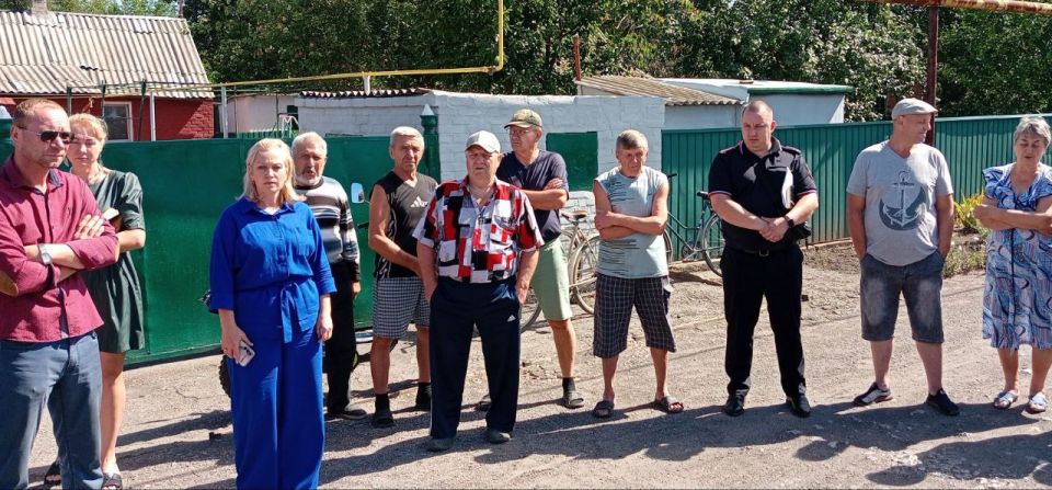 Наталья Бегуненко: По поручению Главы ДНР Дениса Пушилина в Петровском районе продолжаются встречи с населением Наталья Бегуненко: По поручению Главы ДНР Дениса Пушилина в Петровском районе продолжаются встречи с населением