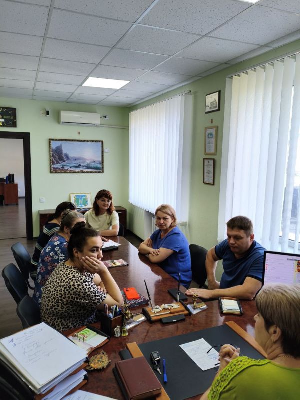 Депутат Тельмановского муниципального совета Галина Коссе провела встречу в трудовом коллективе Филиала "Тельмановское ПУВКХ" ГУП ДНР "ВОДА ДОНБАССА» Депутат Тельмановского муниципального совета Галина Коссе провела встречу в трудовом коллективе Филиала "Тельмановское ПУВКХ" ГУП ДНР "ВОДА ДОНБАССА»