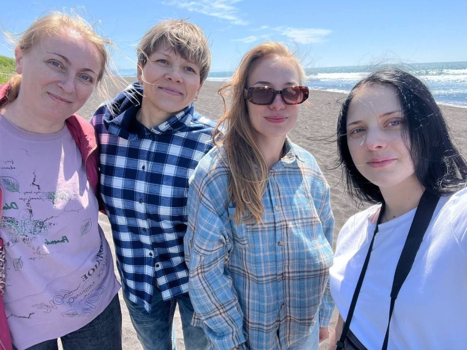 Химики ДонГУ прислали нам информацию о своей научно-исследовательской работе на Камчатке Химики ДонГУ прислали нам информацию о своей научно-исследовательской работе на Камчатке