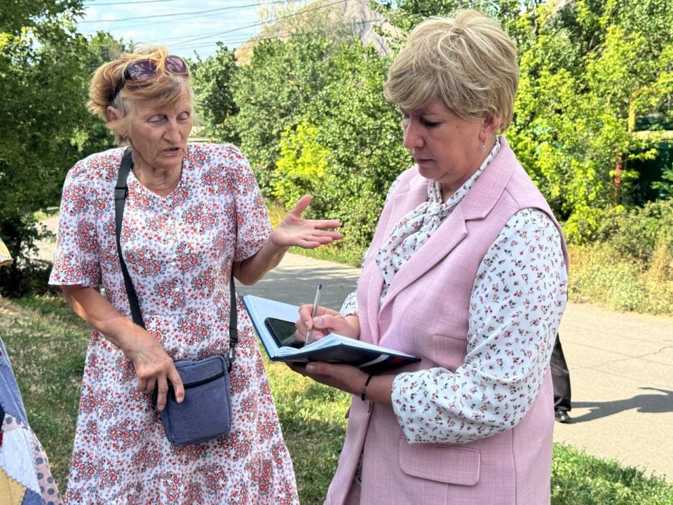 Елена Рязанцева: Несмотря на сложности, в Республике идет работа по восстановлению, а главное – власти стремятся услышать тех, для кого эти изменения важнее всего Елена Рязанцева: Несмотря на сложности, в Республике идет работа по восстановлению, а главное – власти стремятся услышать тех, для кого эти изменения важнее всего