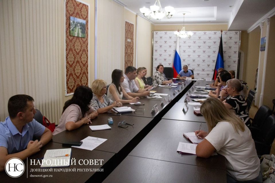 В Народном Совете обсудили вопросы разграничения государственной и муниципальной собственности В Народном Совете обсудили вопросы разграничения государственной и муниципальной собственности