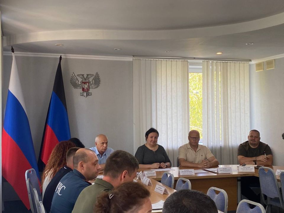 Виктория Жукова: Провела еженедельное аппаратное совещание с руководителями ведомств, а также представителями силовых структур Виктория Жукова: Провела еженедельное аппаратное совещание с руководителями ведомств, а также представителями силовых структур