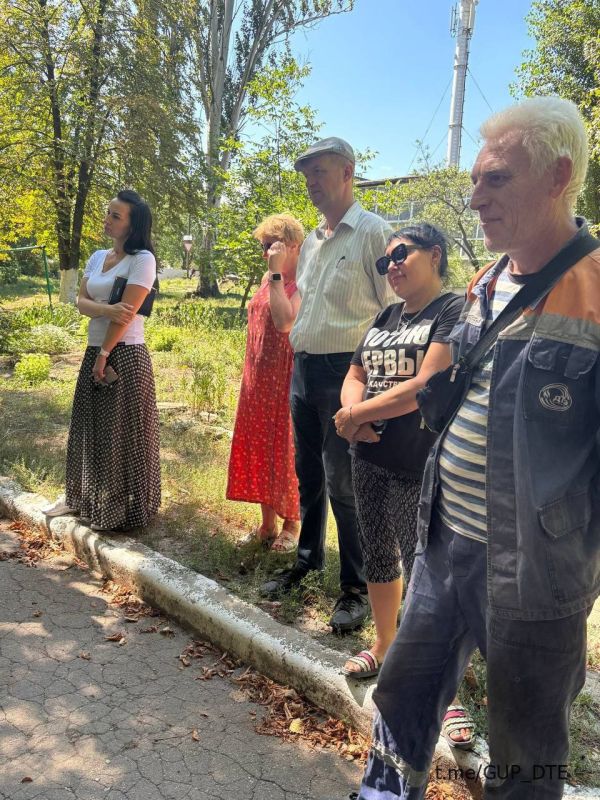 ЗАМЕСТИТЕЛЬ ДИРЕКТОРА ФИЛИАЛА «ДОНЕЦКТЕПЛОСЕТЬ» ПРОВЕЛ СХОД ГРАЖДАН В БУДЕННОВСКОМ РАЙОНЕ ЗАМЕСТИТЕЛЬ ДИРЕКТОРА ФИЛИАЛА «ДОНЕЦКТЕПЛОСЕТЬ» ПРОВЕЛ СХОД ГРАЖДАН В БУДЕННОВСКОМ РАЙОНЕ