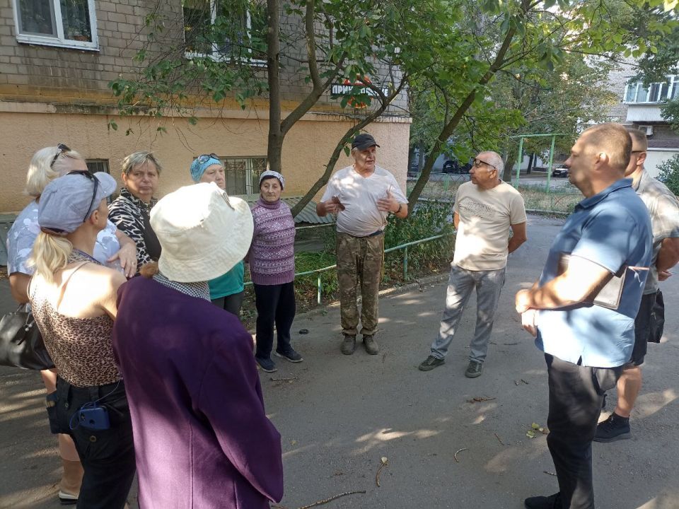 По поручению Главы ДНР Дениса Пушилина в Ворошиловском внутригордском районе продолжаются встречи с населением По поручению Главы ДНР Дениса Пушилина в Ворошиловском внутригордском районе продолжаются встречи с населением