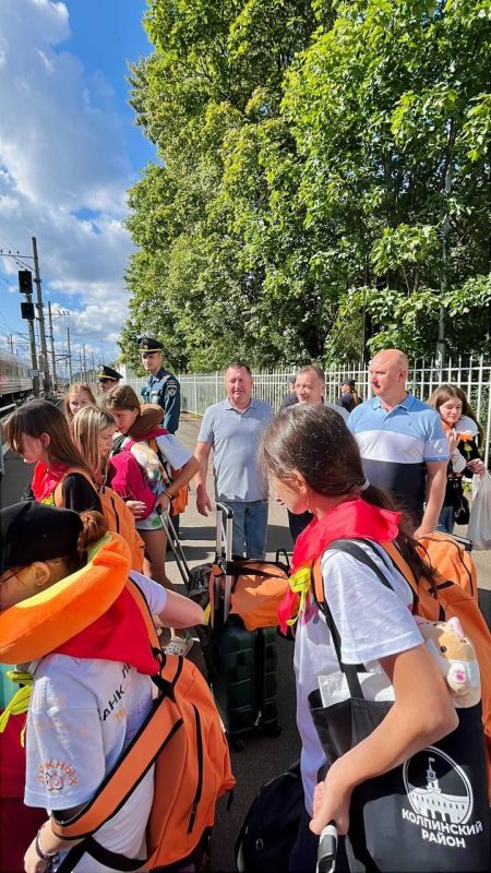 В Петербурге завершилась 4 смена для школьников из Мариуполя В Петербурге завершилась 4 смена для школьников из Мариуполя