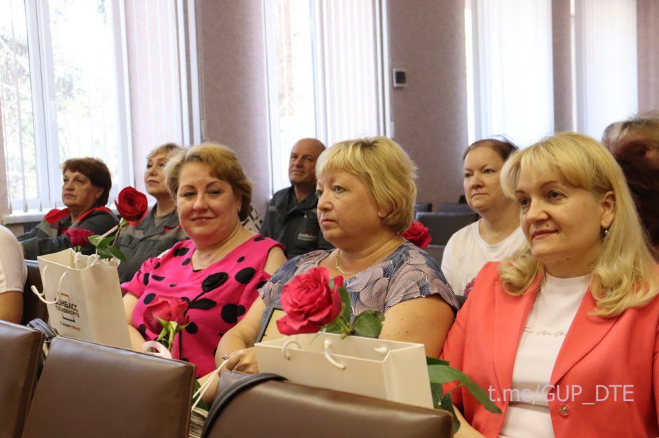 45 ЛЕТ РАБОТЫ ВО БЛАГО ТЕПЛОСНАБЖЕНИЯ НАШИХ ПОТРЕБИТЕЛЕЙ: ЮБИЛЕИ АМВРОСИЕВСКОГО И ХАРЦЫЗСКОГО ФИЛИАЛОВ «ДОНБАССТЕПЛОЭНЕРГО» 45 ЛЕТ РАБОТЫ ВО БЛАГО ТЕПЛОСНАБЖЕНИЯ НАШИХ ПОТРЕБИТЕЛЕЙ: ЮБИЛЕИ АМВРОСИЕВСКОГО И ХАРЦЫЗСКОГО ФИЛИАЛОВ «ДОНБАССТЕПЛОЭНЕРГО»