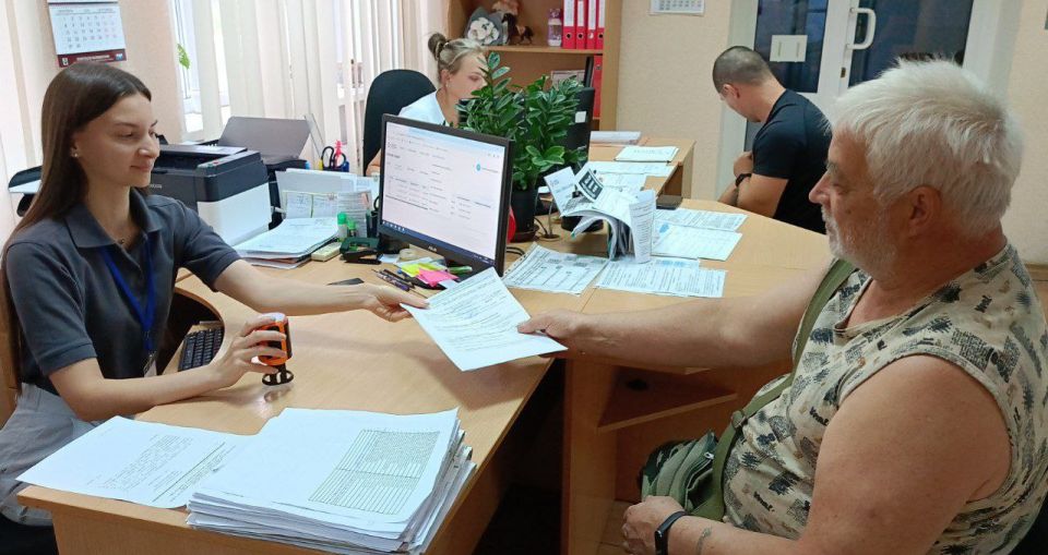 В Дебальцевском городском центре занятости состоялась мини-ярмарка вакансий с участием представителя филиала предприятия " ЕДИНЫЙ РЕГИОНАЛЬНЫЙ ФОНД УПРАВЛЕНИЯ МКД " Ириной Гордус В Дебальцевском городском центре занятости состоялась мини-ярмарка вакансий с участием представителя филиала предприятия " ЕДИНЫЙ РЕГИОНАЛЬНЫЙ ФОНД УПРАВЛЕНИЯ МКД " Ириной Гордус