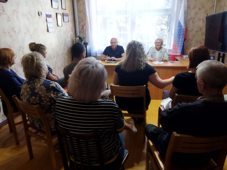 Роман Конев: В Никитовском внутригородском районе городского округа Горловка прошла встреча с жителями Роман Конев: В Никитовском внутригородском районе городского округа Горловка прошла встреча с жителями
