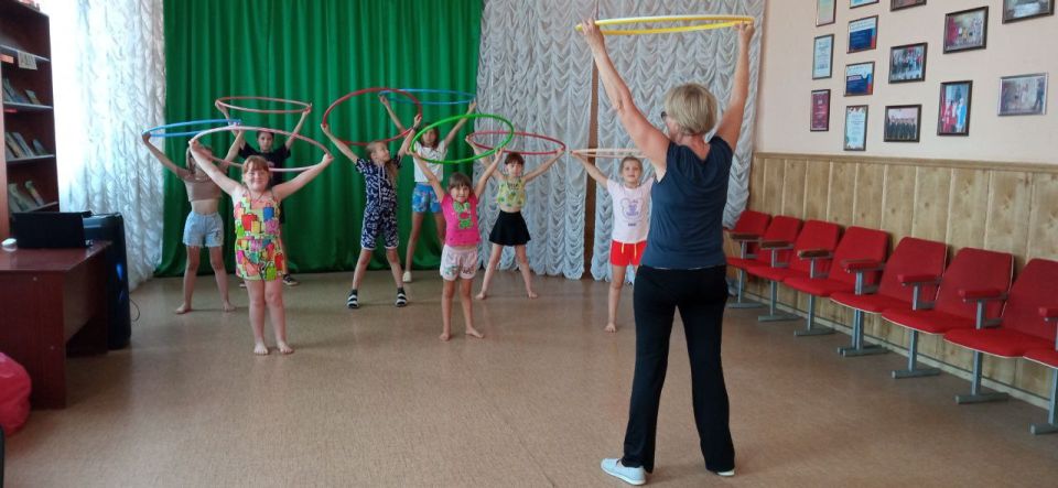 12.08.2025г. в МБУ «Николаевский СДК» в рамках месячника культуры #КУЛЬТУРНЫЙАВГУСТ провели физкульт – минутку «На зарядку становись» ко Дню физкультурника 12.08.2025г. в МБУ «Николаевский СДК» в рамках месячника культуры #КУЛЬТУРНЫЙАВГУСТ провели физкульт – минутку «На зарядку становись» ко Дню физкультурника