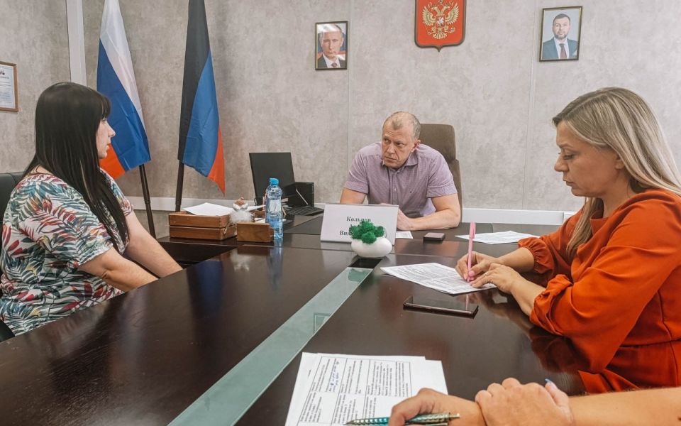 Антон Кольцов: Ответил на вопросы жителей центральной части города Антон Кольцов: Ответил на вопросы жителей центральной части города