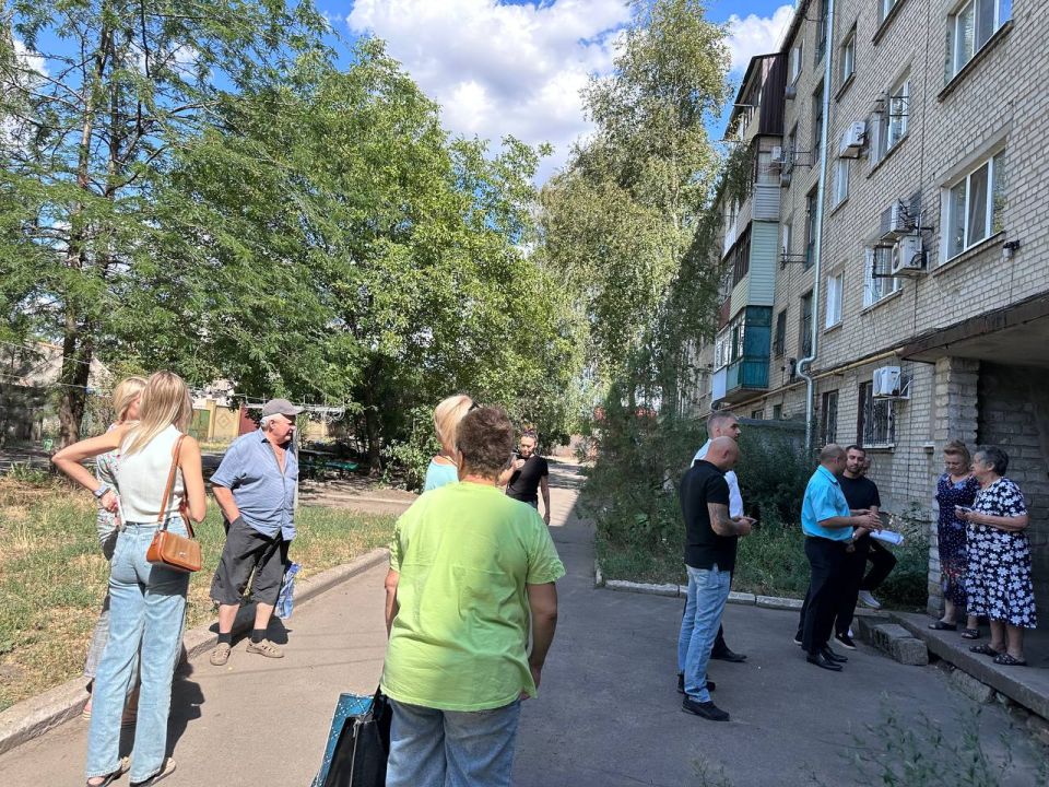 Денис Зубов: Встреча первого заместителям главы Иловайска с населением Денис Зубов: Встреча первого заместителям главы Иловайска с населением