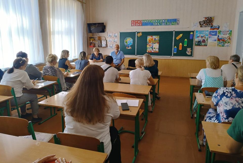 Иван Приходько: Начальник Управления образования администрации городского округа Горловка оценила готовность школ к новому учебному году Иван Приходько: Начальник Управления образования администрации городского округа Горловка оценила готовность школ к новому учебному году