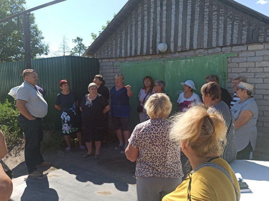 Валентин Левченко: Провел встречу с жителями улицы Новочеркасская Валентин Левченко: Провел встречу с жителями улицы Новочеркасская