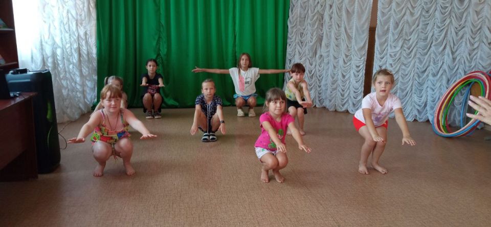 12.08.2025г. в МБУ «Николаевский СДК» в рамках месячника культуры #КУЛЬТУРНЫЙАВГУСТ провели физкульт – минутку «На зарядку становись» ко Дню физкультурника 12.08.2025г. в МБУ «Николаевский СДК» в рамках месячника культуры #КУЛЬТУРНЫЙАВГУСТ провели физкульт – минутку «На зарядку становись» ко Дню физкультурника