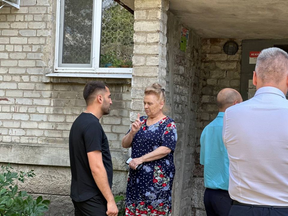 Денис Зубов: Встреча первого заместителям главы Иловайска с населением Денис Зубов: Встреча первого заместителям главы Иловайска с населением