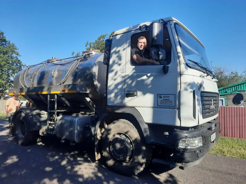 Депутат Снежнянского городского совета Иван Михайлов встретился с жителями посёлка Залесное Депутат Снежнянского городского совета Иван Михайлов встретился с жителями посёлка Залесное