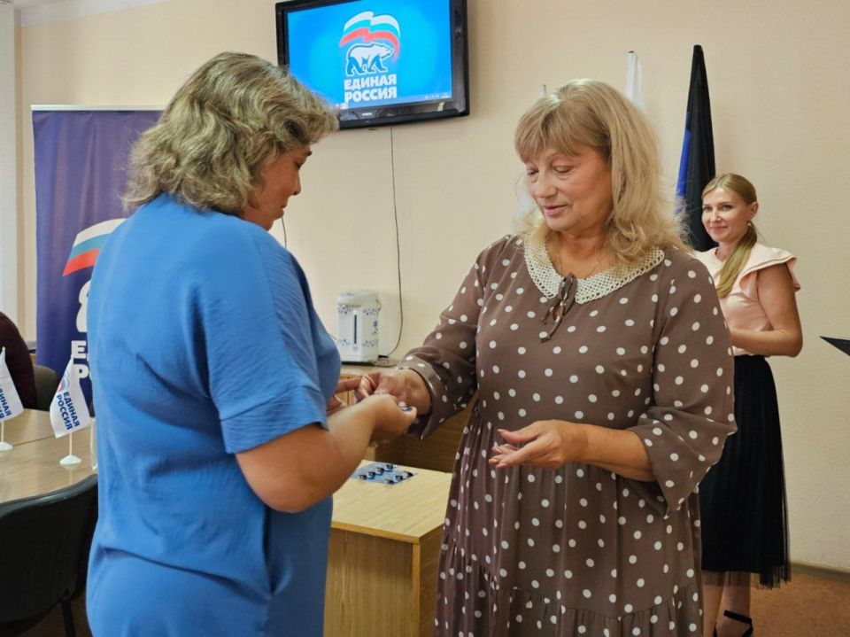 Татьяна Копылова: Сегодня, 13 августа, провела встречу с трудовым коллективом МУП АГД «Донэлектроавтотранс» Татьяна Копылова: Сегодня, 13 августа, провела встречу с трудовым коллективом МУП АГД «Донэлектроавтотранс»