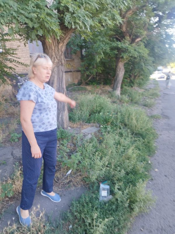 По поручению Главы ДНР Дениса Пушилина сегодня провела сход жителей Калининского района г.Донецка,проживающих вблизи улицы Автотранспортников По поручению Главы ДНР Дениса Пушилина сегодня провела сход жителей Калининского района г.Донецка,проживающих вблизи улицы Автотранспортников