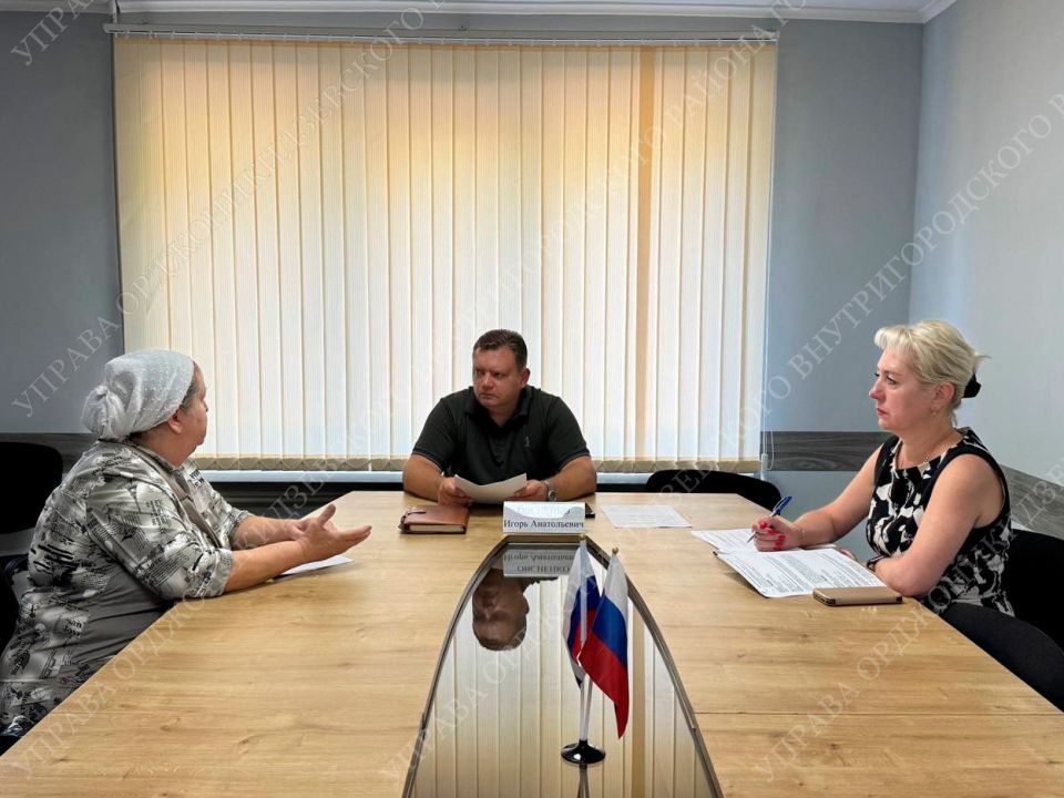 ЛИЧНЫЙ ПРИЕМ ГРАЖДАН. Руководитель Управы Орджоникидзевского внутригородского района Игорь Овсиенко провел личный прием граждан