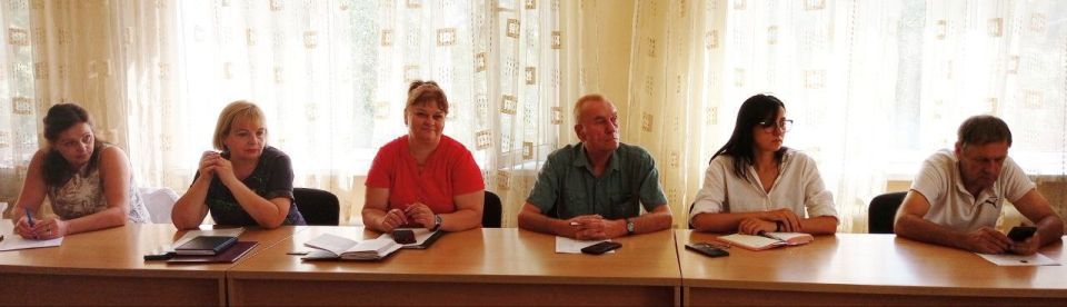 Наталья Бегуненко: Сегодня, 13 августа, руководитель Управы Петровского внутригородского района Администрации городского округа Донецк Бегуненко Наталья провела еженедельное аппаратное совещание Наталья Бегуненко: Сегодня, 13 августа, руководитель Управы Петровского внутригородского района Администрации городского округа Донецк Бегуненко Наталья провела еженедельное аппаратное совещание