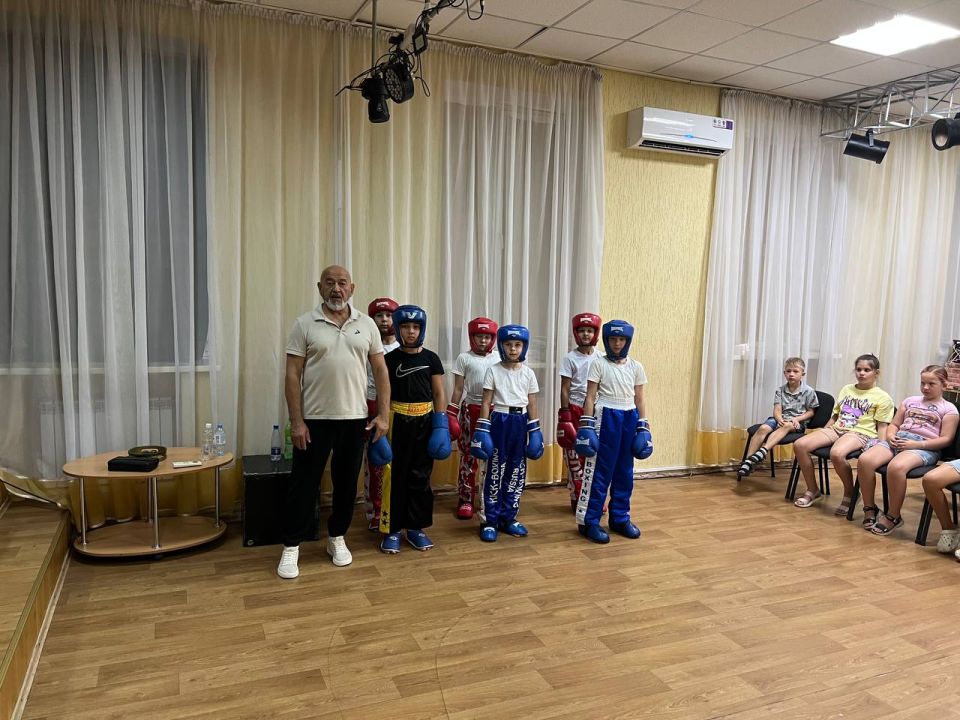 Открытый урок отделения кикбоксинга Открытый урок отделения кикбоксинга