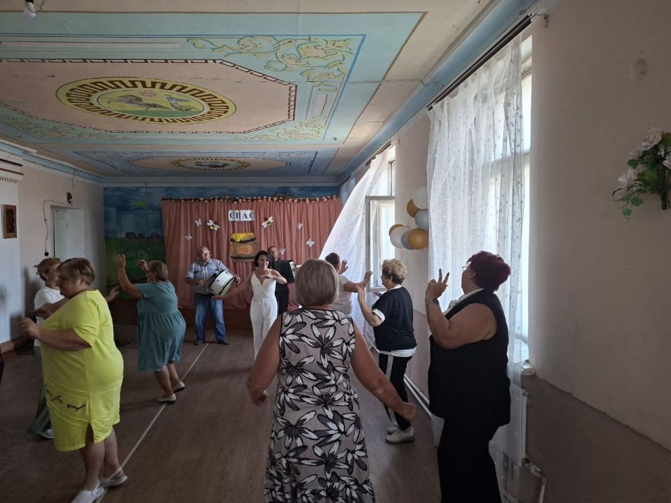 В селе Стыла прошло мероприятие «Медовый спас» В селе Стыла прошло мероприятие «Медовый спас»