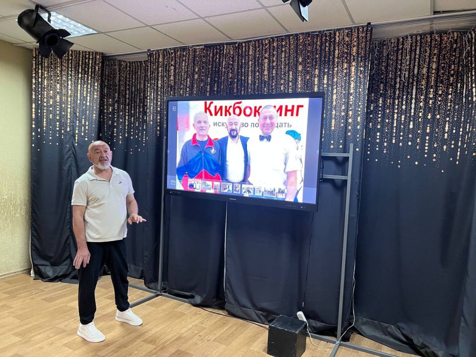 Открытый урок отделения кикбоксинга Открытый урок отделения кикбоксинга