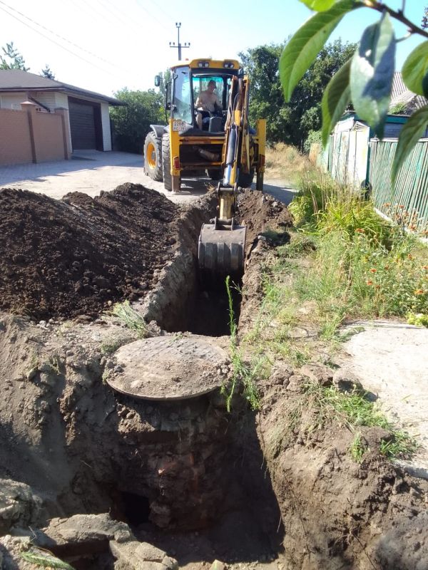 Аварийная служба Санкт-Петербурга продолжает работу в Мариуполе Аварийная служба Санкт-Петербурга продолжает работу в Мариуполе