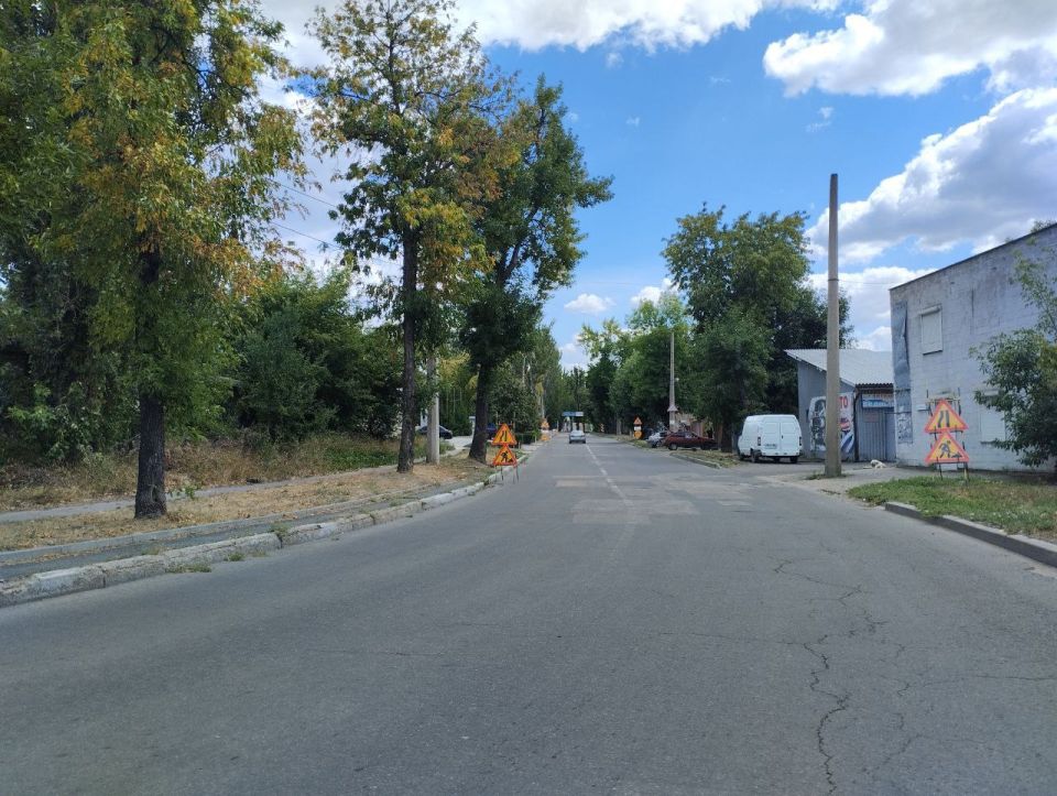 16 км улично-дорожной сети сверх плана будет восстановлено в Киевском и Петровском районах Донецка 16 км улично-дорожной сети сверх плана будет восстановлено в Киевском и Петровском районах Донецка