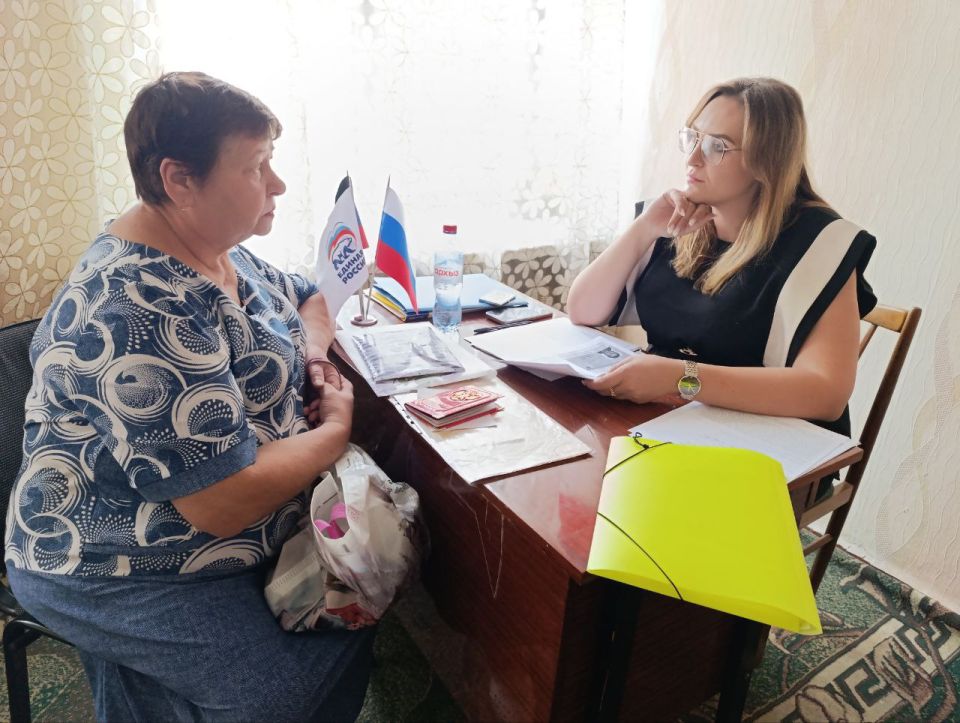 Анастасия Мельничайко: 14 августа совместно с коллегой провели приём граждан в Кураховском и Красноармейском муниципальных округах Анастасия Мельничайко: 14 августа совместно с коллегой провели приём граждан в Кураховском и Красноармейском муниципальных округах