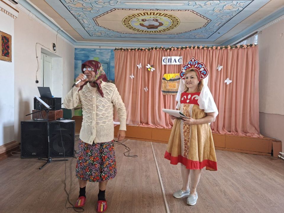 В селе Стыла прошло мероприятие «Медовый спас» В селе Стыла прошло мероприятие «Медовый спас»
