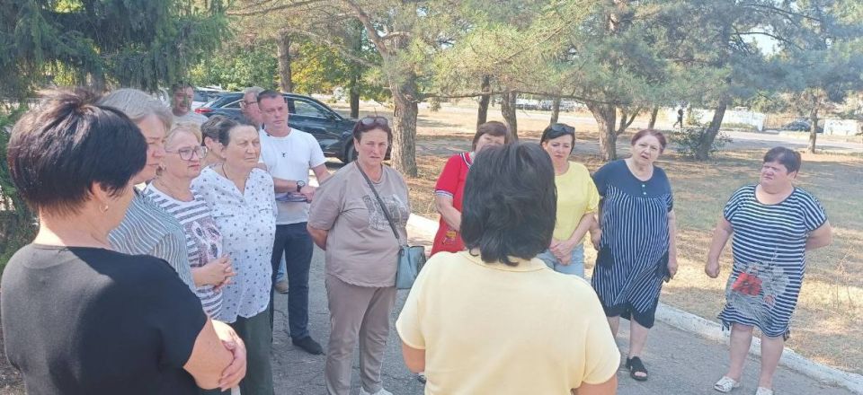 Наталья Великодная: В селе Михайловка прошла встреча с местными жителями Наталья Великодная: В селе Михайловка прошла встреча с местными жителями