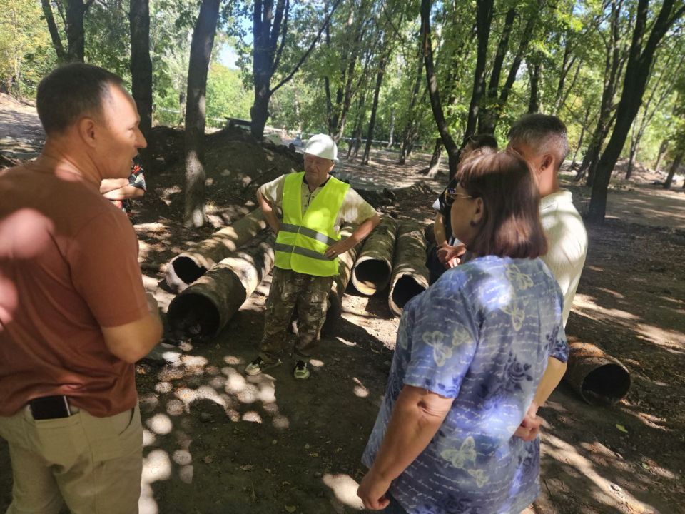 Депутаты муниципального совета в составе мониторинговой группы по благоустройству в рамках федерального проекта «Формирование комфортной городской среды» Депутаты муниципального совета в составе мониторинговой группы по благоустройству в рамках федерального проекта «Формирование комфортной городской среды»