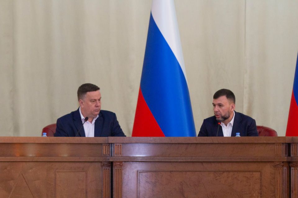 Константин Кузьмин: Сегодня Глава Донецкой Народной Республики Денис Пушилин провел совещание с депутатским корпусом Народного Совета ДНР Константин Кузьмин: Сегодня Глава Донецкой Народной Республики Денис Пушилин провел совещание с депутатским корпусом Народного Совета ДНР