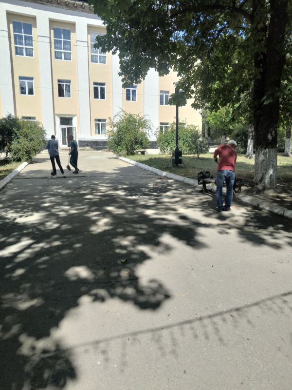 Сергей Желновач: 15 августа на территории городского округа Дебальцево был организован и проведен «Экологический субботник» Сергей Желновач: 15 августа на территории городского округа Дебальцево был организован и проведен «Экологический субботник»