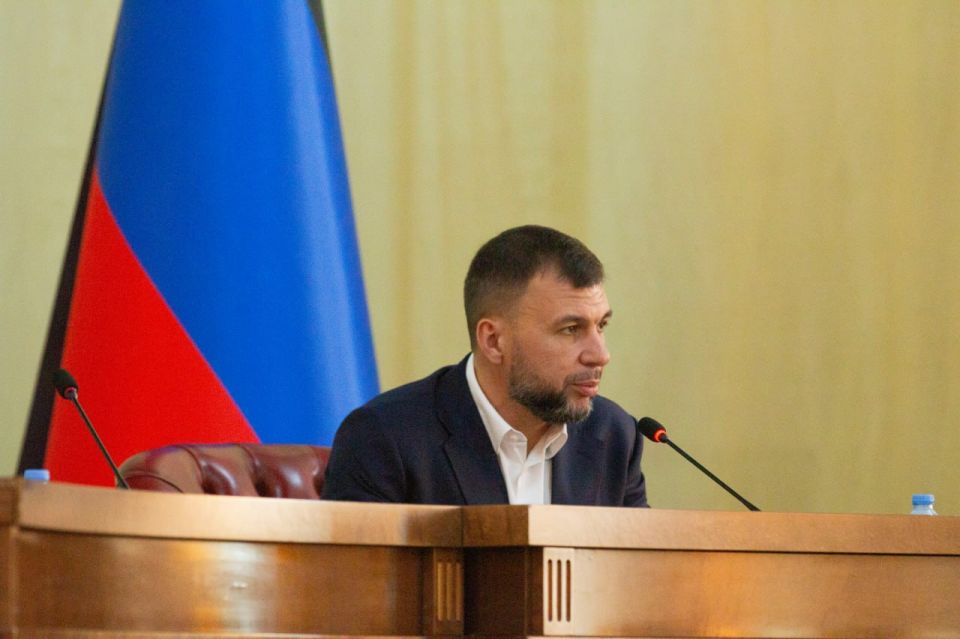 Константин Кузьмин: Сегодня Глава Донецкой Народной Республики Денис Пушилин провел совещание с депутатским корпусом Народного Совета ДНР Константин Кузьмин: Сегодня Глава Донецкой Народной Республики Денис Пушилин провел совещание с депутатским корпусом Народного Совета ДНР