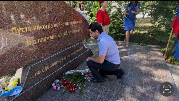 В Ждановке почтили память жертв трагических событий 2014 года В Ждановке почтили память жертв трагических событий 2014 года