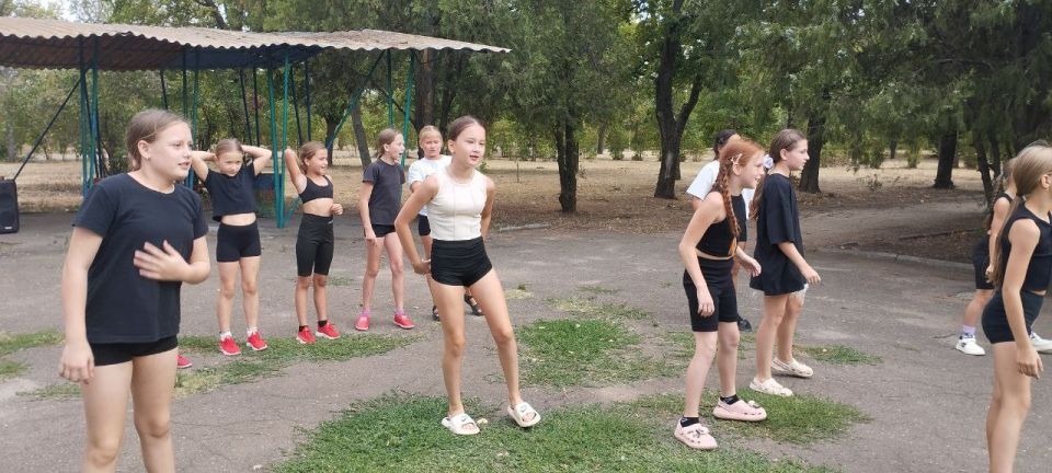 В городе Комсомольское прошла конкурсно-игровая программа для коллектива "Я+ты" В городе Комсомольское прошла конкурсно-игровая программа для коллектива "Я+ты"